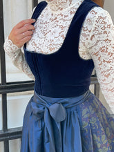 Load image into Gallery viewer, Dirndl Danube Midnight Detail
