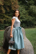 Load image into Gallery viewer, Dirndl Samt Iceland Mint

